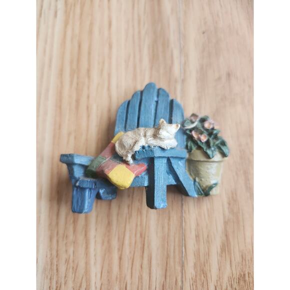 Lot of 2 Resin Handpainted Magnets Adirondack Chair Cat & Floral Basket Decor - Picture 4 of 7